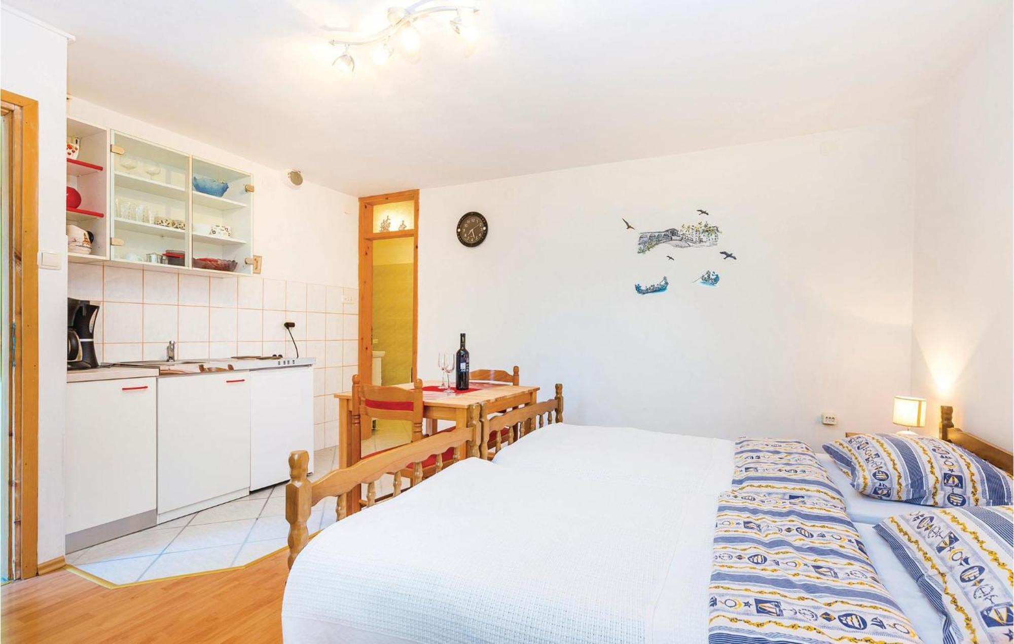 Stunning apartment in Bakar with WiFi Bagian luar foto